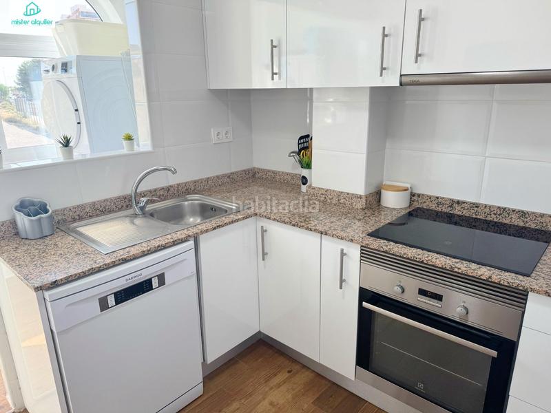 Foto 3a51447b-972a-4c9c-93a6-d8a89d0fbaef. Alquiler apartamento en sant bartolomeu 111 amplio apartamento junto al mar en el campello, en urbanización con piscina y todas las comodidades en Campello (el)