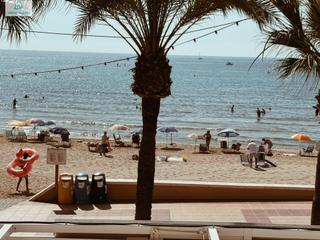 Rent Apartment in Sant pere 31. Exclusivo apartamento en primera línea del paseo marítimo de el