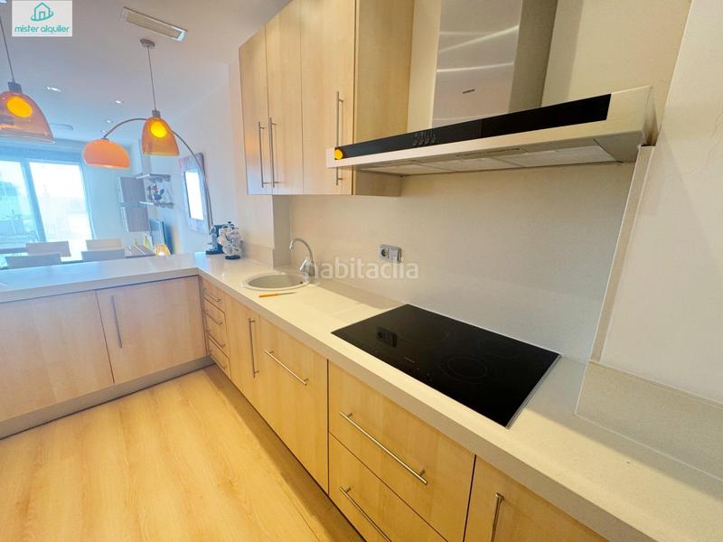Foto ac3e0c7b-f6b0-48b7-b6e2-a00d6c37ce16. Location rez-de-chaussée dans alcoy 30 dans Campello Playa Campello (el)
