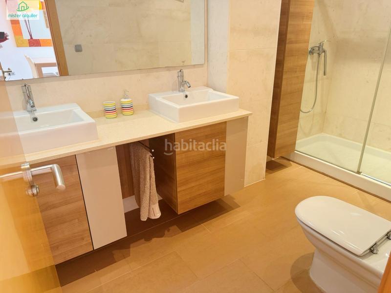 Foto c9f0d4e3-71d0-4005-9d0c-e708180d86e8. Location rez-de-chaussée dans alcoy 30 dans Campello Playa Campello (el)
