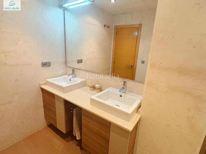 Foto 1e42b142-c138-4e10-a321-39ca429bb856. Rent ground floor in alcoy 30 in Campello Playa Campello (el)