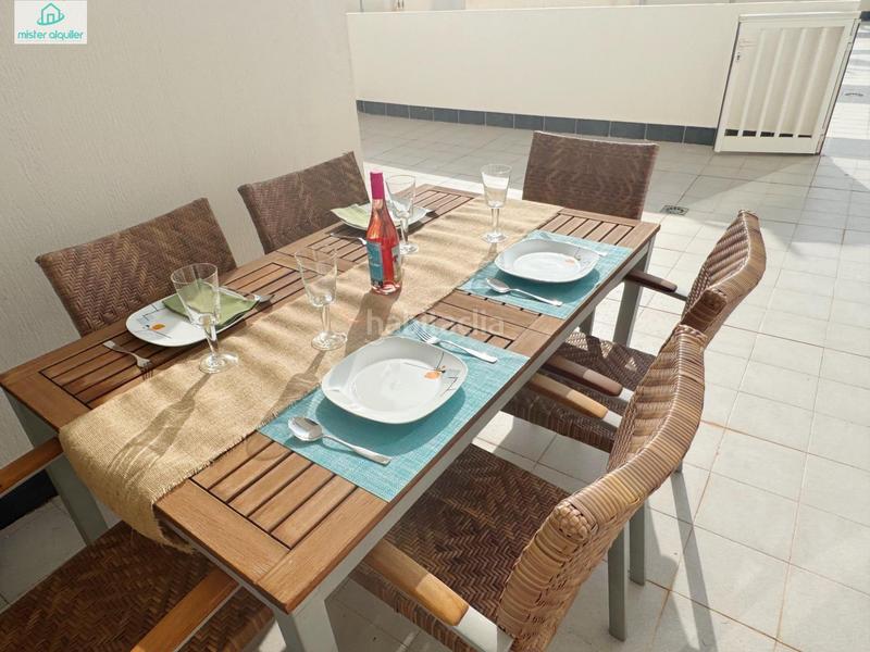 Foto 42c3b4f3-6c1f-40cc-96b9-6342a2a3c5f1. Rent ground floor in alcoy 30 in Campello Playa Campello (el)