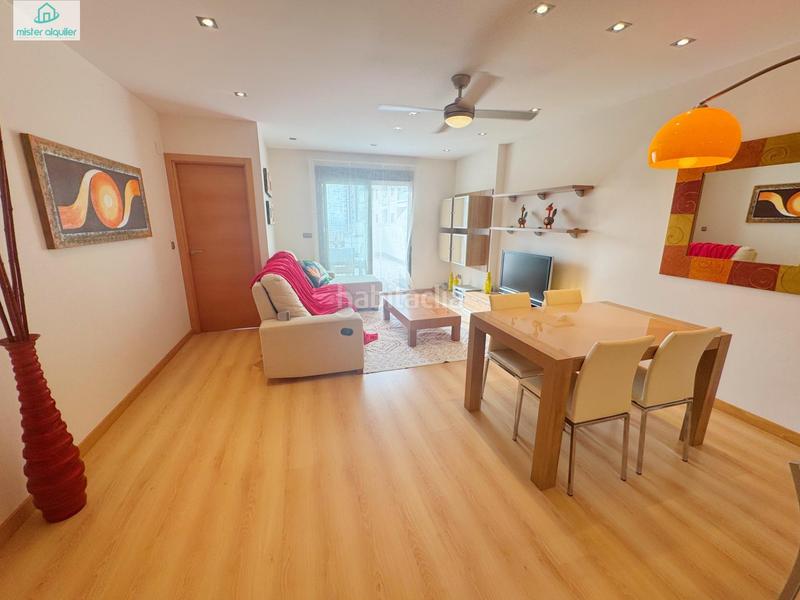 Foto 8049b59a-c0d7-4a3d-b9bc-15a13168fdea. Rent ground floor in alcoy 30 in Campello Playa Campello (el)