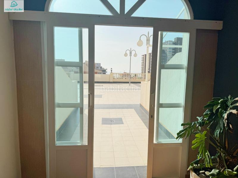 Foto 86edb701-ea4f-470a-bc17-42c3478710ed. Rent ground floor in alcoy 30 in Campello Playa Campello (el)