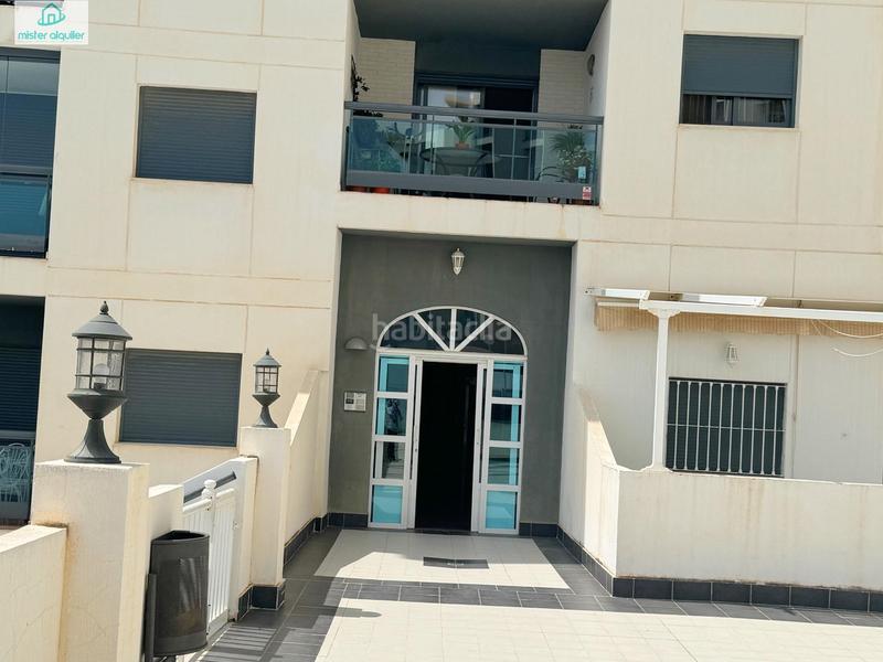 Foto e2011878-a45c-499d-a9e1-8894a66c3cb6. Rent ground floor in alcoy 30 in Campello Playa Campello (el)