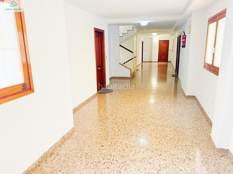 Foto 50ab9205-36a3-474e-9771-eed626475e8a. Location appartement dans calle sant bartolomeu 128 dans Campello (el)