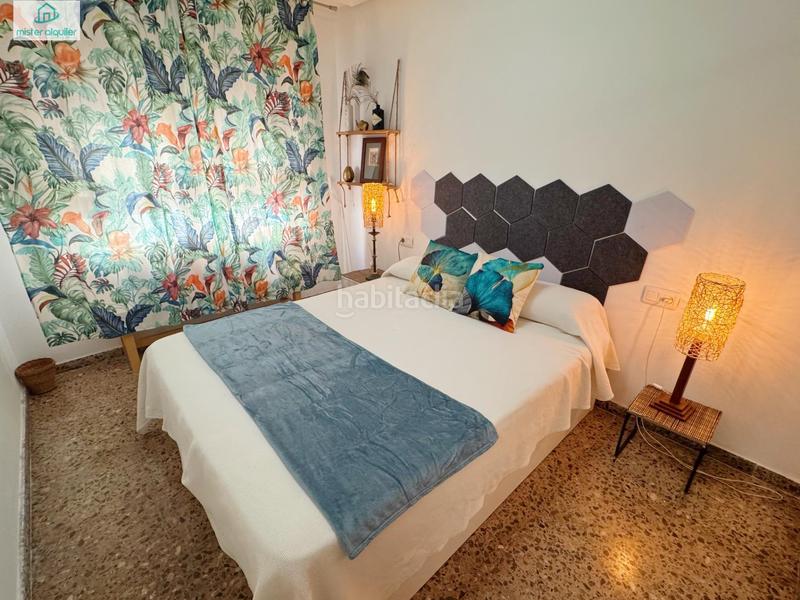 Foto 85db6a63-a0c5-493c-aa8b-8d2a2b0b36c6. Rent apartment in calle sant bartolomeu 128 in Campello Playa Campello (el)