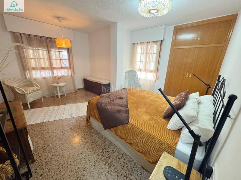 Foto 960d1950-1ad9-4fb4-abd9-717de125f430. Rent apartment in calle sant bartolomeu 128 in Campello Playa Campello (el)