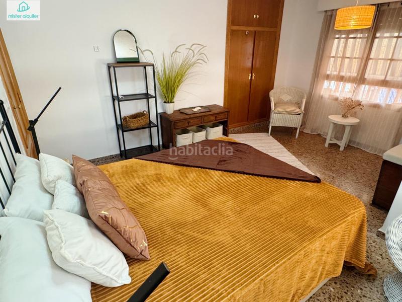 Foto c936038c-c1c1-4793-8ed9-8a998fa4cb53. Rent apartment in calle sant bartolomeu 128 in Campello Playa Campello (el)