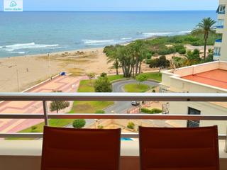 Lloguer Apartament a Calle sant vicent 109. Espectacular apartamento frente al mar, con terraza, luz todo el