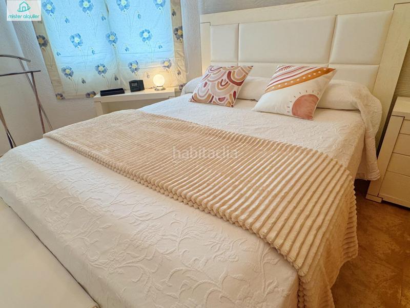 Foto 39f46628-b652-4778-a788-589d3933e5ad. Location appartement dans calle sant vicent 109 dans Campello (el)