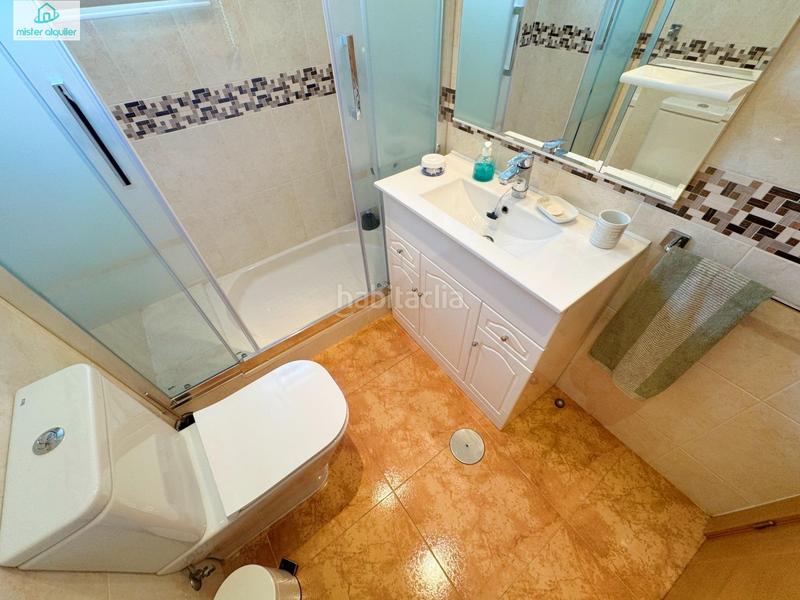 Foto 3bdb276c-fe11-4b4d-b422-8bf9f1a59dd0. Location appartement dans calle sant vicent 109 dans Campello (el)