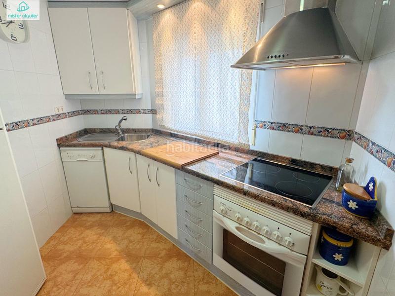 Foto ea5e8633-3d2b-402d-94df-14bb5f246c3e. Location appartement dans calle sant vicent 109 dans Campello (el)