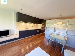 Location Appartement à Avenida de cataluña 11. Elegancia mediterránea a pocos metros de la arena dorada