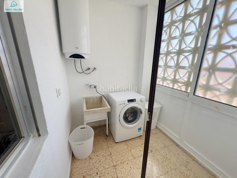 Foto 90ebac82-ae3e-4632-b7e5-c08d7456d04a. Alquiler apartamento en frasquito roc 5 en Campello Playa Campello (el)