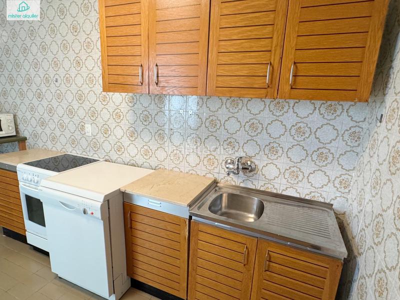 Foto 9579c5f6-dce8-4811-97e6-7830a1b5f7f3. Location appartement dans frasquito roc 5 dans Campello Playa Campello (el)