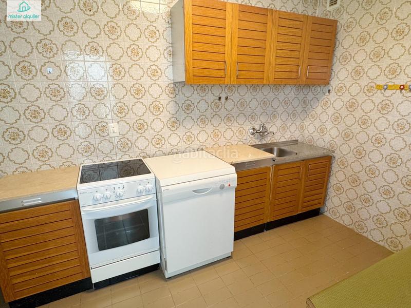 Foto e2b43287-4d12-431a-9a8c-84c026bb4462. Location appartement dans frasquito roc 5 dans Campello Playa Campello (el)
