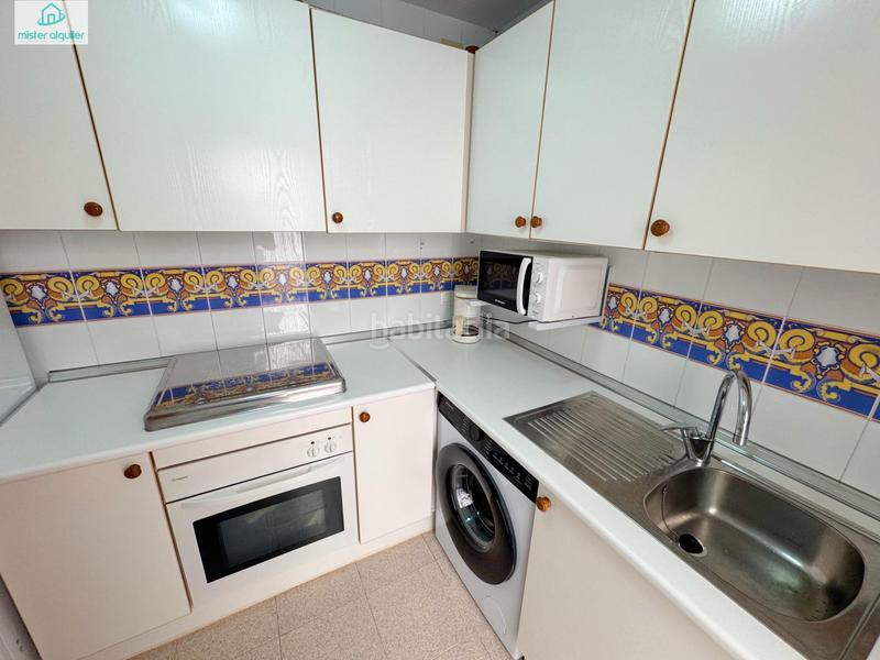 Foto 12cb22dc-95b0-48e2-82c3-d9520d00eecf. Lloguer casa a albayna 3 a Pueblo Español-Coveta Fumá Campello (el)