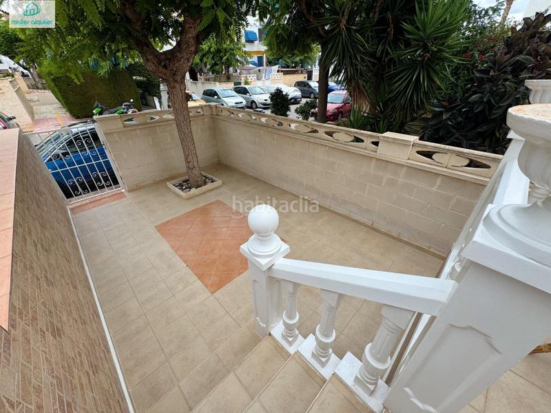 Foto 5d2f28a1-874a-4a3d-b82d-1d05bf7dd670. Lloguer casa a albayna 3 a Pueblo Español-Coveta Fumá Campello (el)