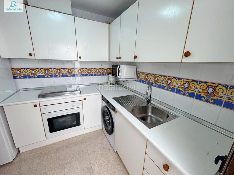 Foto b4c74778-518a-4a3e-bd75-f27cda8ead71. Lloguer casa a albayna 3 a Pueblo Español-Coveta Fumá Campello (el)