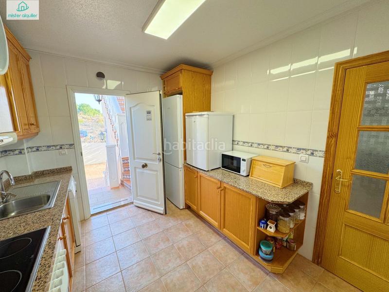 Foto 2daa8f7e-246e-4e45-8ed5-a0a8c5ae8f86. Alquiler chalet en calle río miño 35 halet de lujo en alquiler internacional sol, espacio y privacidad cerca de alicante en Castalla