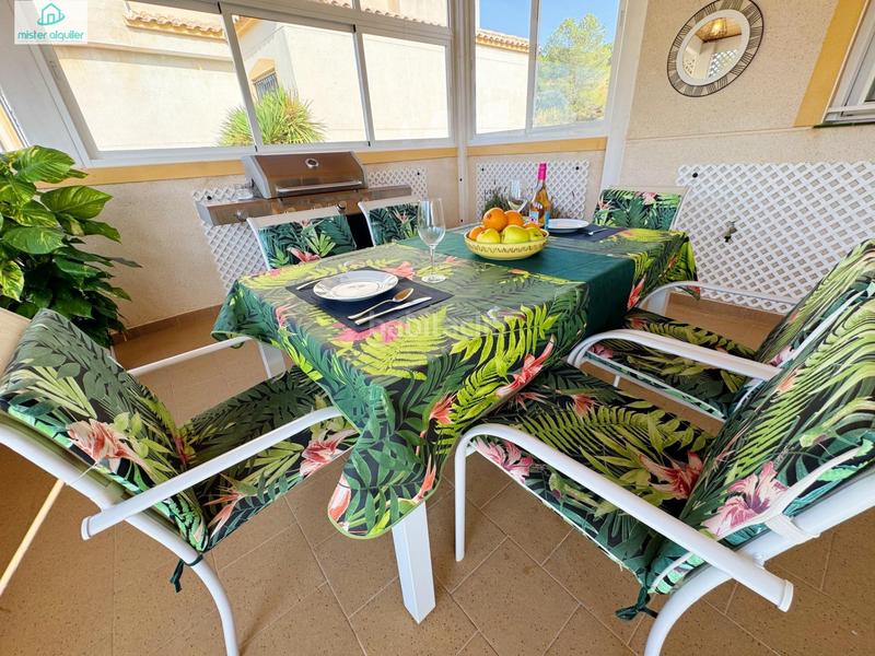 Foto b4c70b7d-4eba-4bbe-a2e5-4e39050c0259. Alquiler chalet en calle río miño 35 halet de lujo en alquiler internacional sol, espacio y privacidad cerca de alicante en Castalla