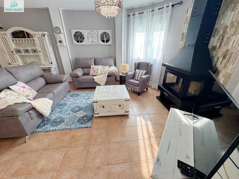 Foto ea3a91b5-2b09-4e1b-9c72-83f56a57b212. Alquiler chalet en calle río miño 35 halet de lujo en alquiler internacional sol, espacio y privacidad cerca de alicante en Castalla