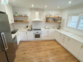 Alquiler Apartamento en Sant bartolomeu 51. Elegante apartamento reformado en pleno centro de el campello, a