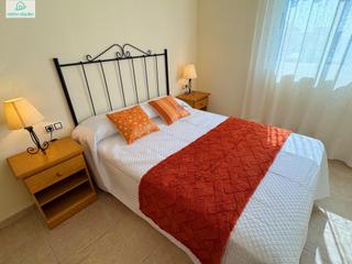 Alquiler Apartamento en Sant bartolomeu 103. Luminoso apartamento con terraza y garaje a dos minutos del pase