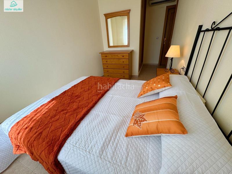 Foto 9bf54581-b7d3-400b-8108-f114709096d7. Alquiler apartamento en sant bartolomeu 103 luminoso apartamento con terraza y garaje a dos minutos del paseo marítimo en Campello (el)