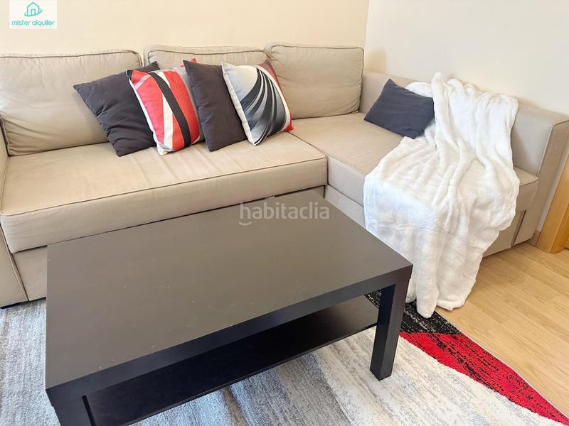 Foto 3a6ffe62-7ff3-4d1e-b694-bc4aa1f038f3. Lloguer apartament a avenida alcoy 7 a Campello Playa Campello (el)