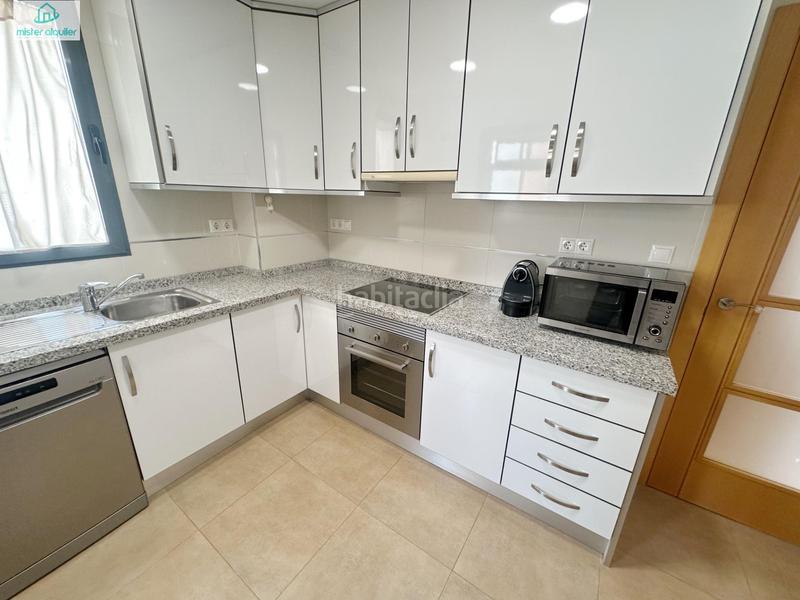Foto 8b8f497d-056d-488d-aafa-025119d2098f. Lloguer apartament a avenida alcoy 7 a Campello Playa Campello (el)