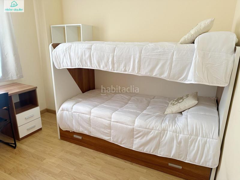 Foto a8c151a1-044c-4aed-b980-45635ef2fc70. Lloguer apartament a avenida alcoy 7 a Campello Playa Campello (el)