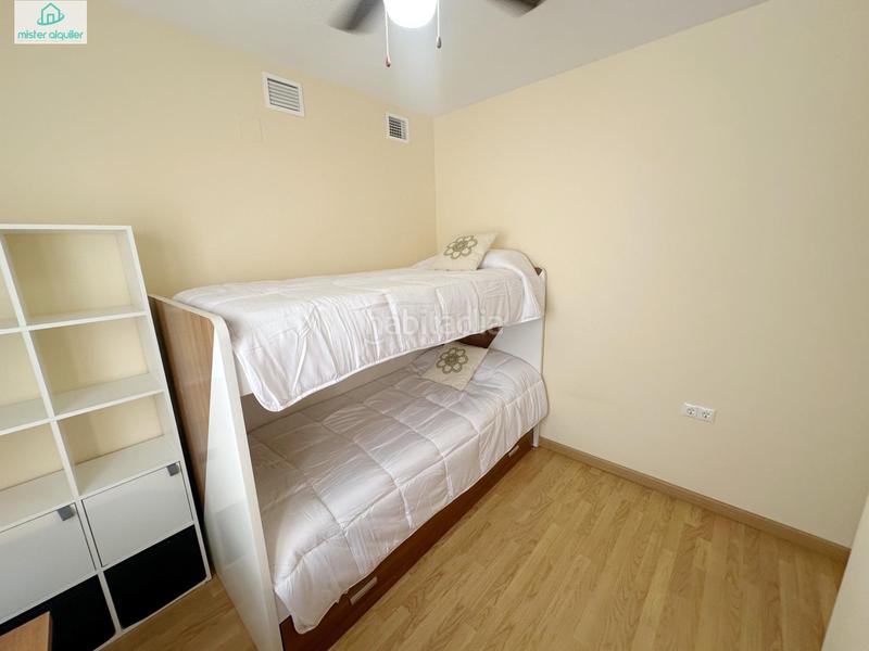 Foto b88a7a5b-1c93-48ae-8eb0-f3b4c36c283e. Lloguer apartament a avenida alcoy 7 a Campello Playa Campello (el)