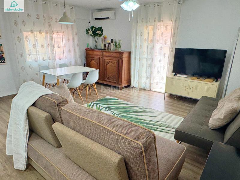 Foto ae361d74-7cbb-428d-bfeb-fbf5d10f56fc. Alquiler apartamento en gabriel miro 16 apartamento moderno y luminoso a un paso del mar en el campello en Campello (el)