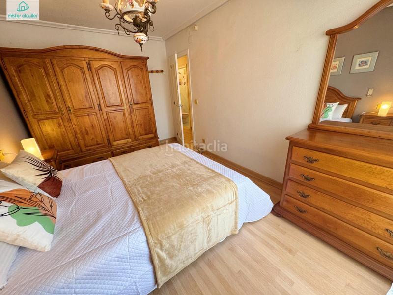 Foto 446ba4e6-fbf4-48c6-8ef2-56403caf30a5. Location appartement dans calle calle de colón dans Campello (el)