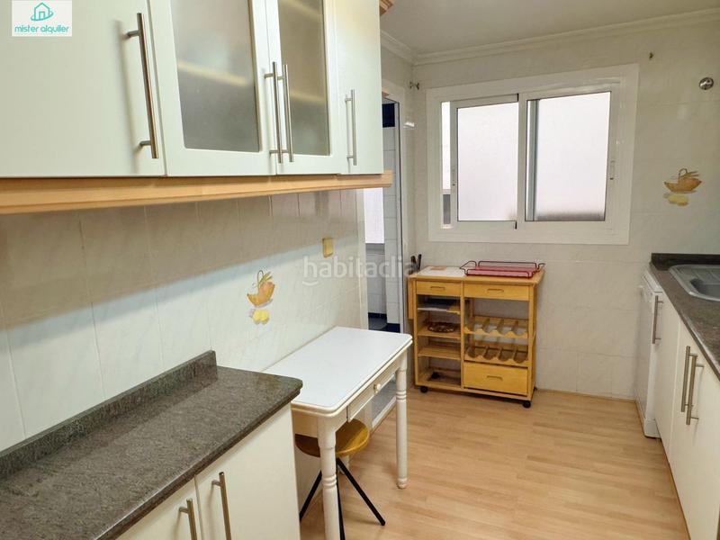 Foto 36d4f235-1469-4491-980c-9a75a41cc93f. Rent apartment in calle calle de colón in Campello Playa Campello (el)