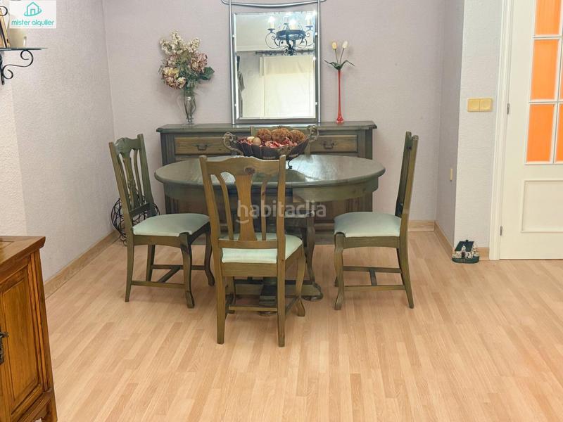 Foto 4a4c3734-a3fa-498e-ab40-4f82933c976b. Rent apartment in calle calle de colón in Campello Playa Campello (el)