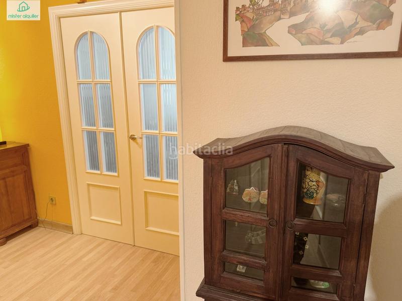 Foto 555daf3b-834e-4f40-87f9-56acba2c0cef. Rent apartment in calle calle de colón in Campello Playa Campello (el)