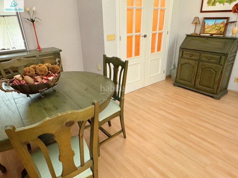 Foto 93bd0f02-db4e-480c-9196-4c02f17644b1. Rent apartment in calle calle de colón in Campello Playa Campello (el)