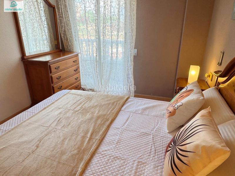 Foto 9c8fe476-d212-473b-9cc9-429d53280325. Rent apartment in calle calle de colón in Campello Playa Campello (el)