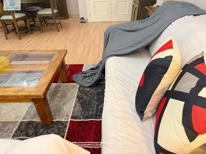 Foto b055de74-e5bd-4b88-95d6-a8f6d8c25798. Rent apartment in calle calle de colón in Campello Playa Campello (el)