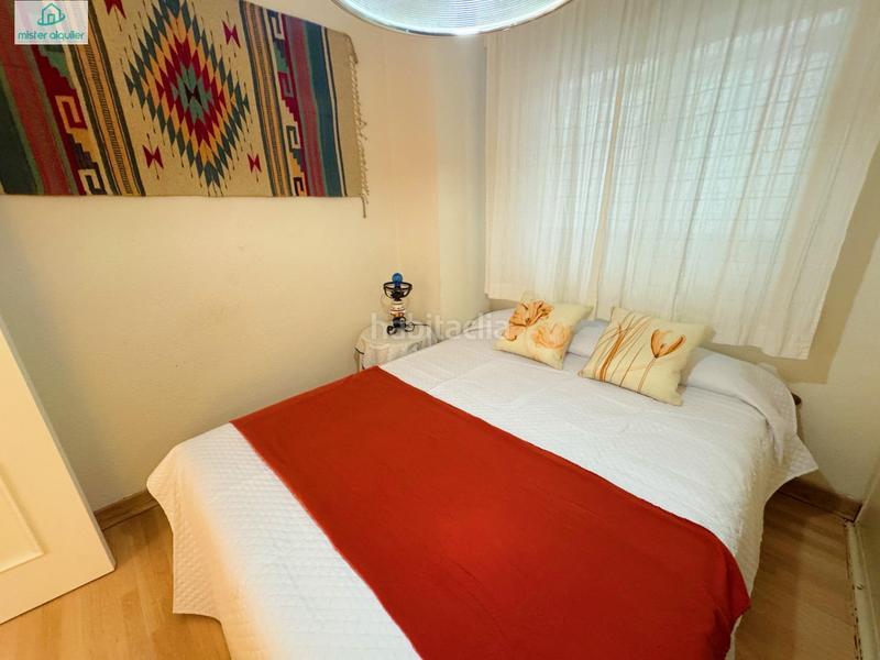 Foto b9ca88eb-fc37-4411-b403-521ffa61851c. Rent apartment in calle calle de colón in Campello Playa Campello (el)