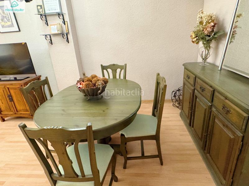 Foto d1c31699-3d74-4aa5-8add-dcfd833e1b33. Rent apartment in calle calle de colón in Campello Playa Campello (el)