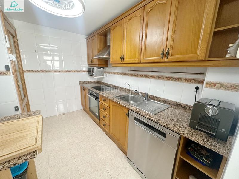 Foto 1a5558e2-0fe0-422f-953d-5984ae8abd53. Miete appartement in calle de san bartolomé 33 in Campello (el)