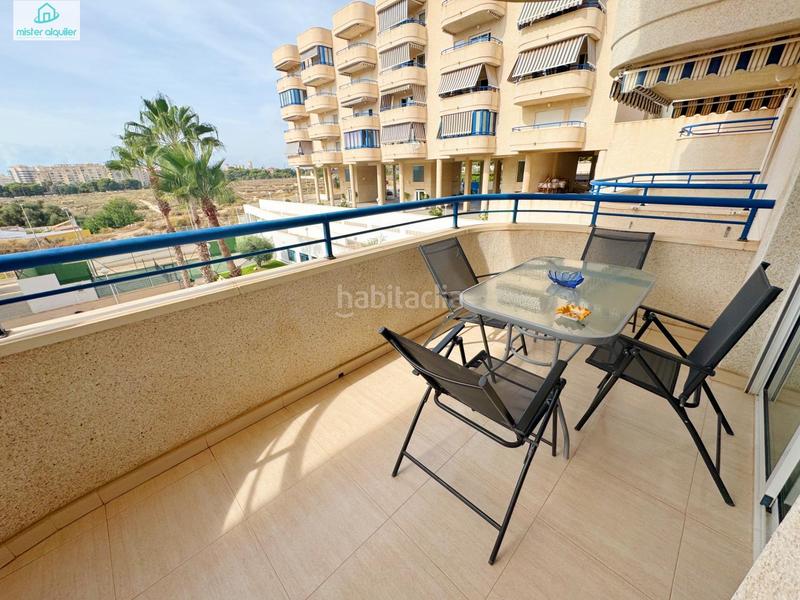 Foto 03fb182c-5f65-47d1-b8bb-7f2bfab39a90. Rent apartment in avenida ausias march 1 in Campello Playa Campello (el)