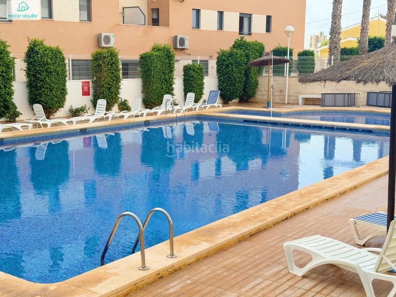 Foto 64af1651-cb25-46f9-bfdd-8df9a7dc1133. Rent apartment in avenida ausias march 1 in Campello Playa Campello (el)