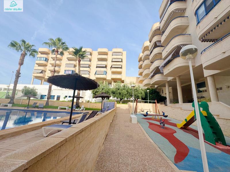 Foto 70e590a2-cfac-4d33-b5ec-4c2f29fbd38a. Rent apartment in avenida ausias march 1 in Campello Playa Campello (el)