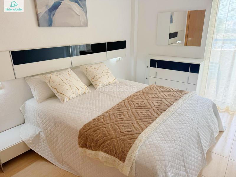 Foto 9aa715f3-cf1b-4d4c-b80f-81ab68a2326f. Rent apartment in avenida ausias march 1 in Campello Playa Campello (el)
