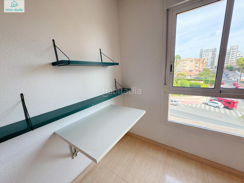 Foto d0ab0f53-588a-4bfe-a8a0-228b7d7d5417. Rent apartment in avenida ausias march 1 in Campello Playa Campello (el)